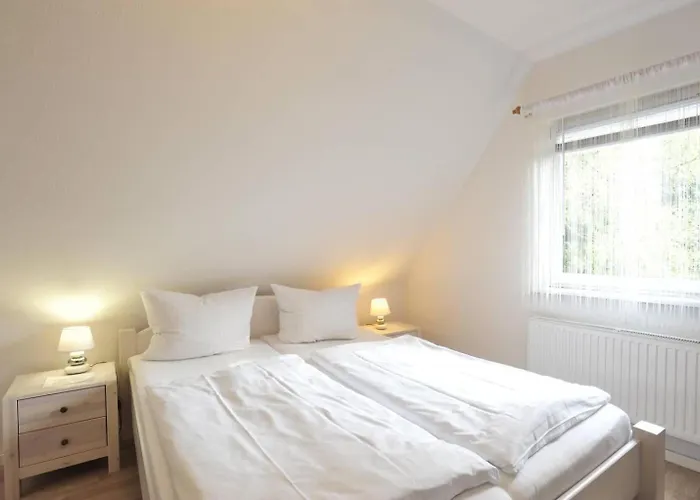 Semesterbostad Haushaelfte-hein-105 *